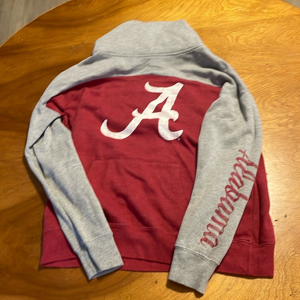 Alabama hoodie with long neck